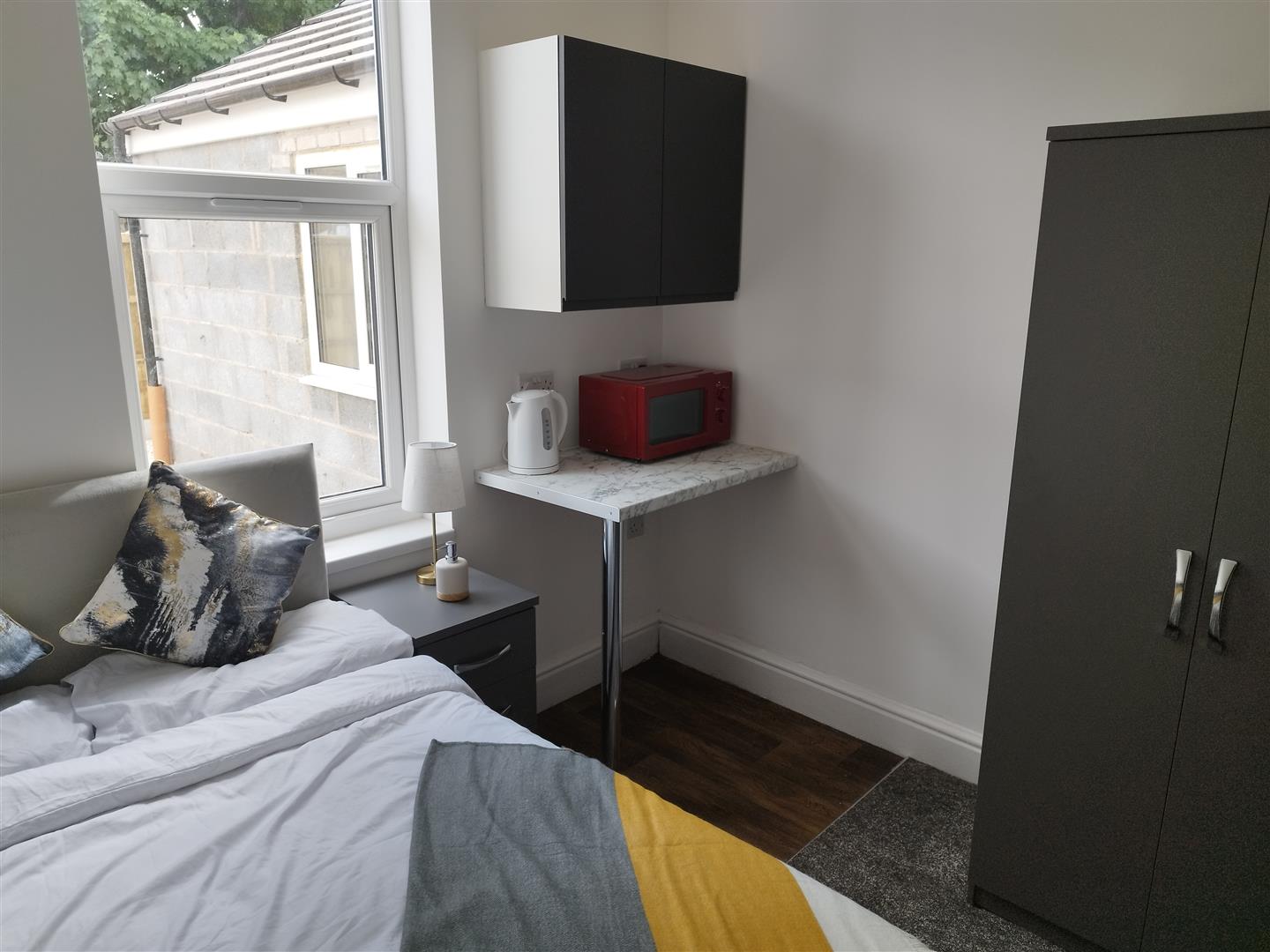 Room St John Street in Mansfield Woodhouse