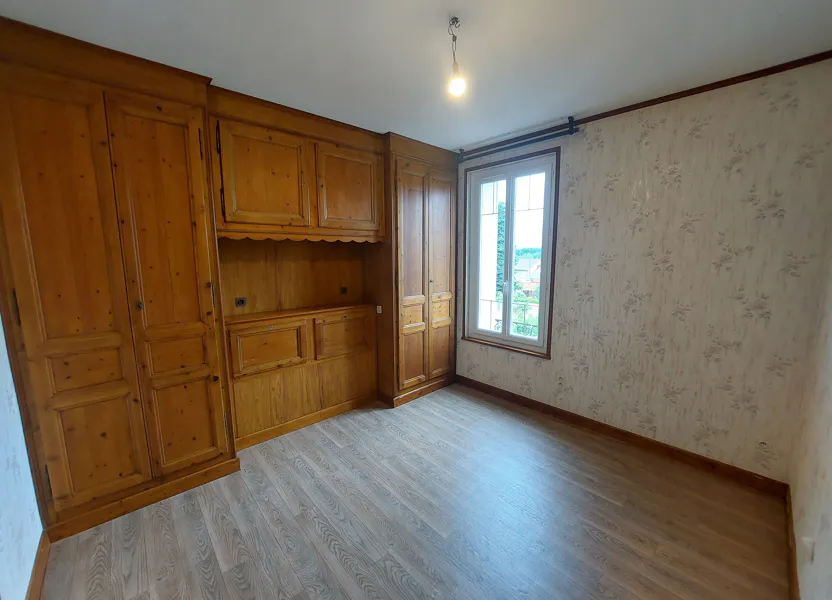 House Rue Yves Montand in Conches-en-Ouche