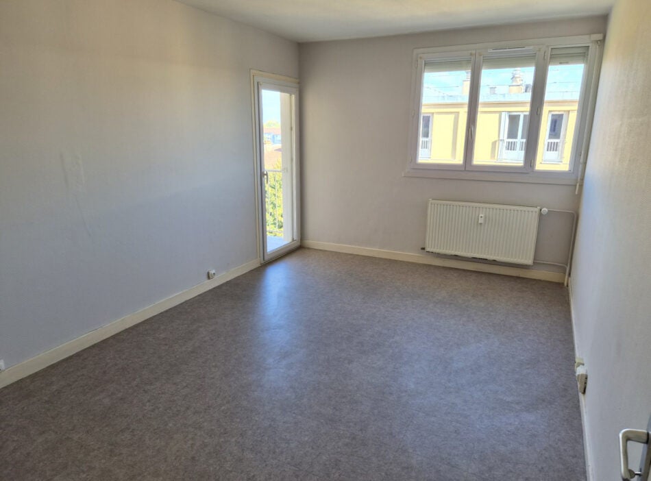 Appartement Rue Jules Verne à Saint-Laurent-sur-Saône