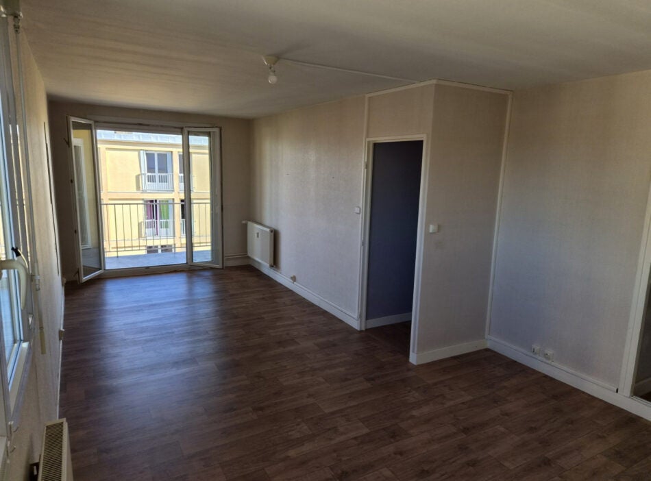 Appartement Rue Jules Verne à Saint-Laurent-sur-Saône