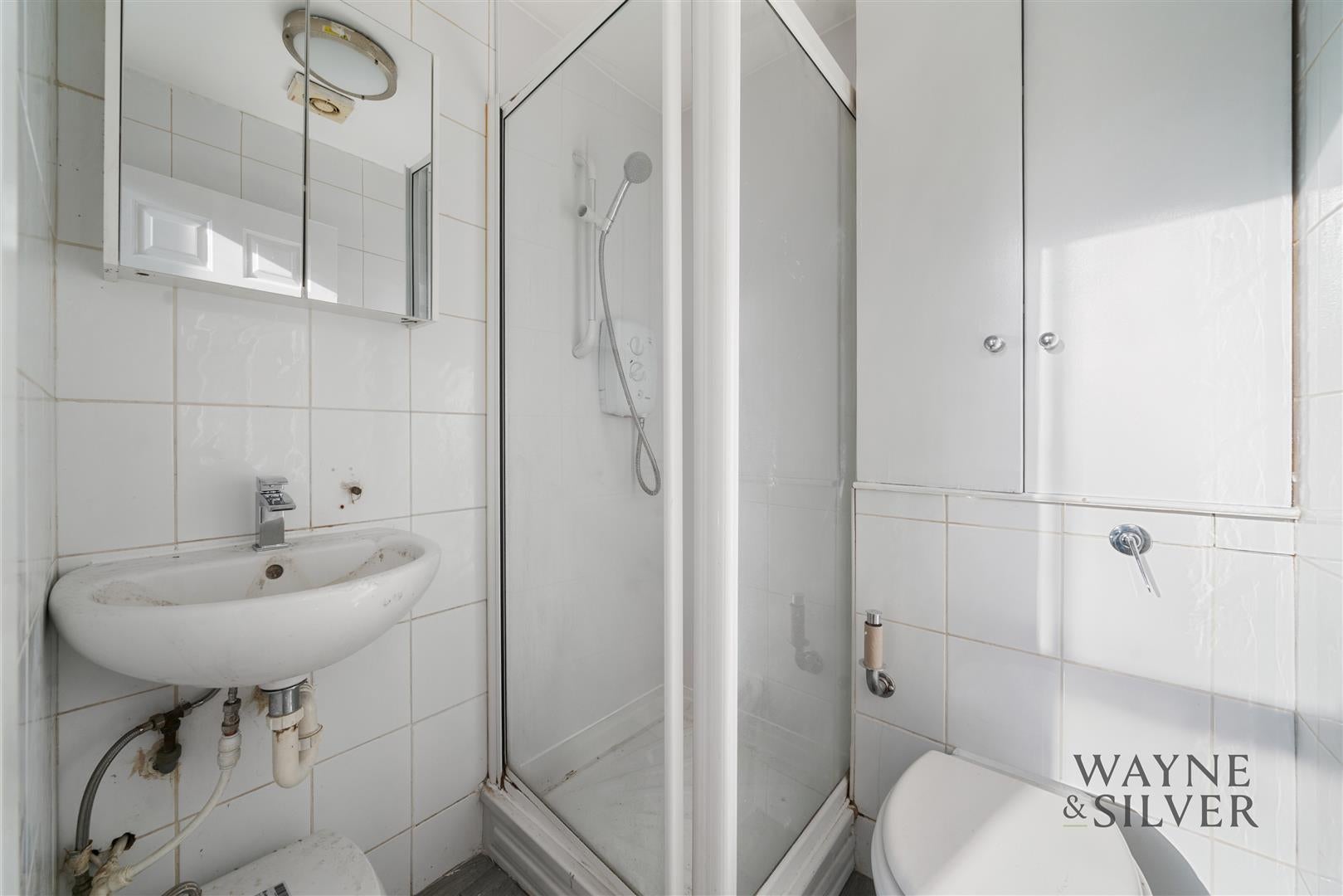 Flat Surrendale Place in City of Westminster