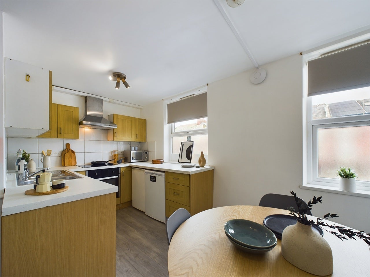 Room Ruskin Avenue in Manchester
