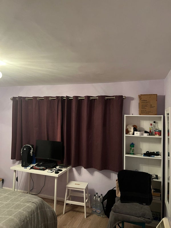 Room Maindy Road in Cardiff