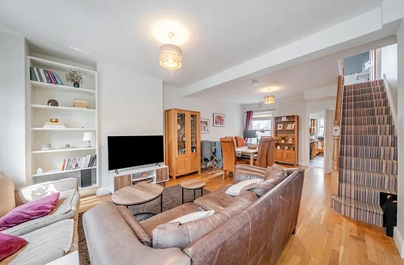 Flat Marlborough Road in Greater London