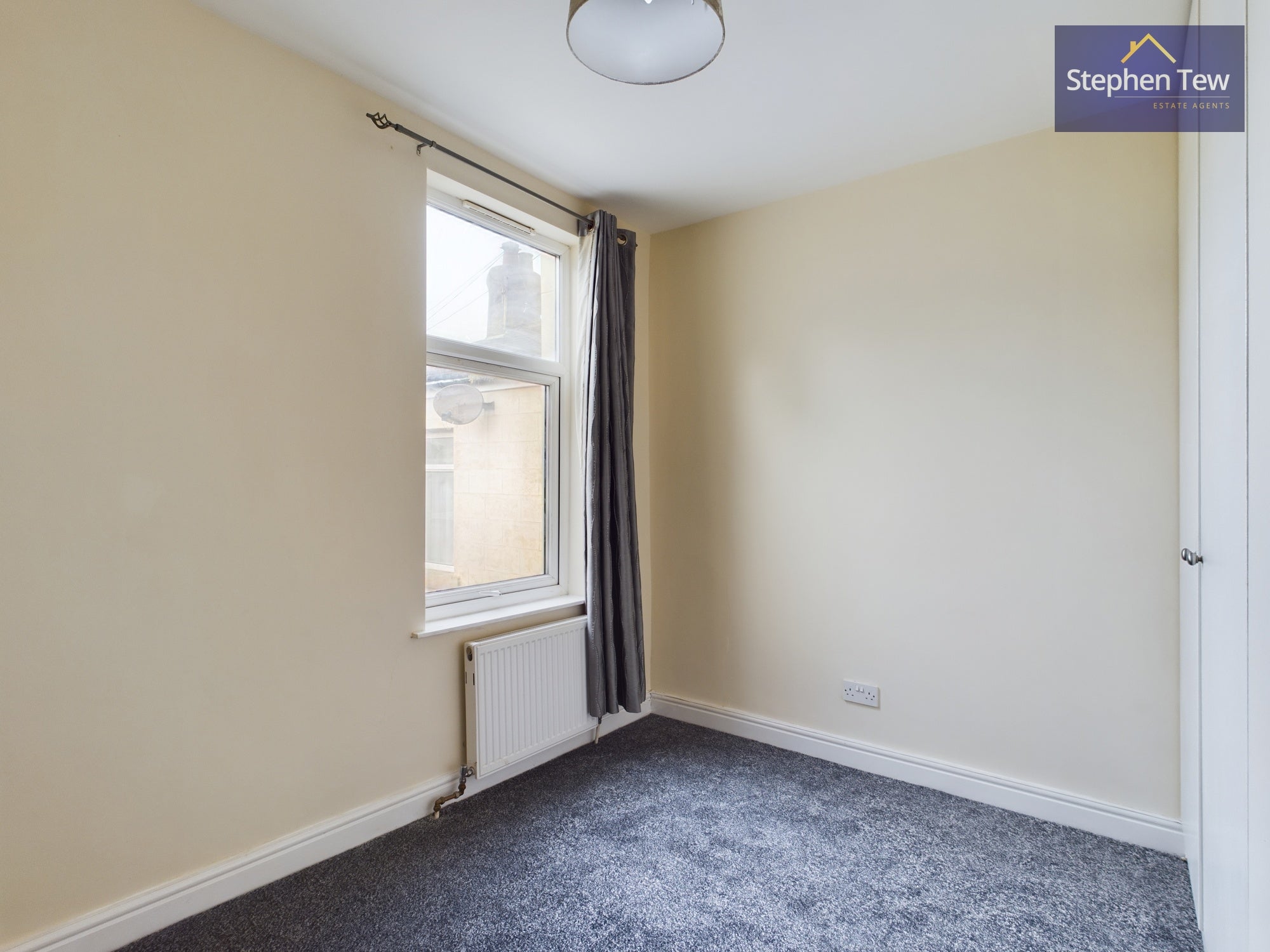 Flat Central Drive in Blackpool
