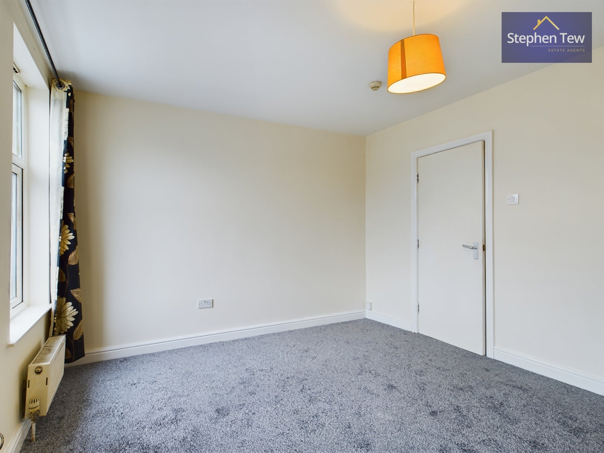 Flat Central Drive in Blackpool