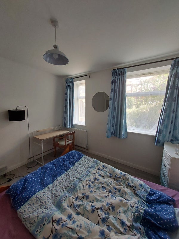 Room Southcroft Road in Greater London