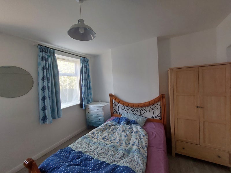 Room Southcroft Road in Greater London