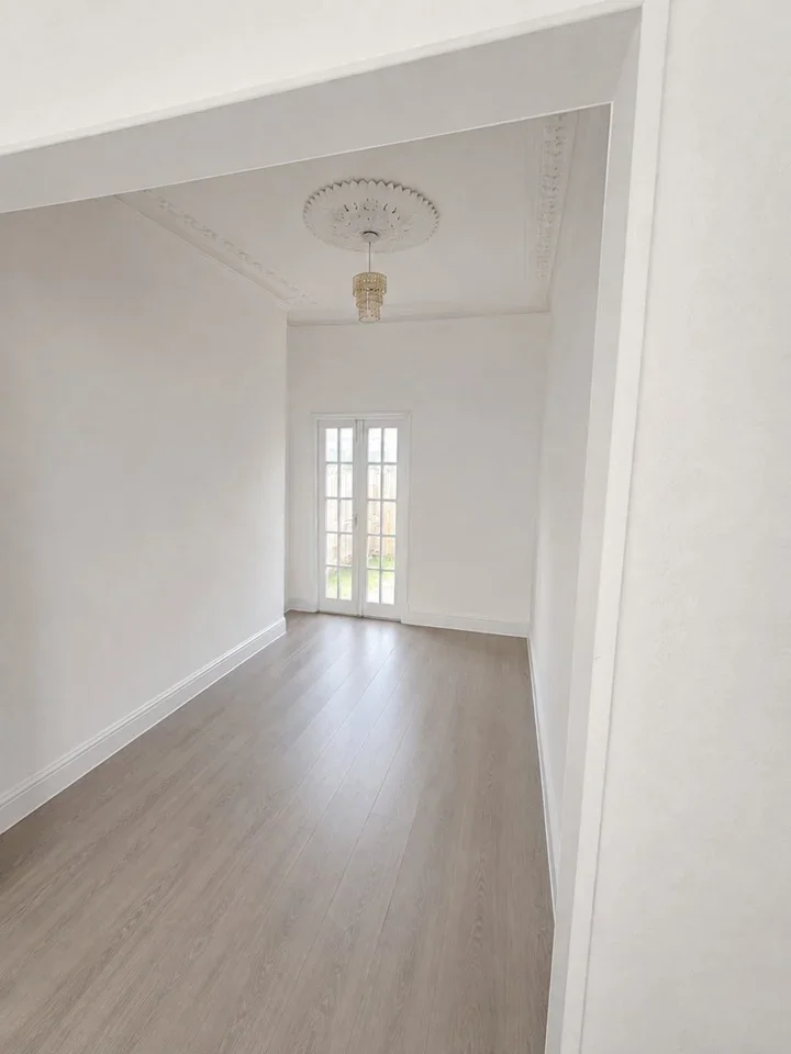 House Goodall Road in Greater London