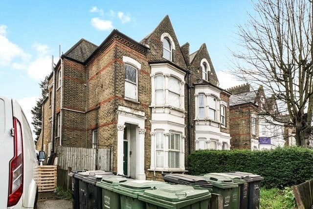 Flat Stanstead Road in Greater London