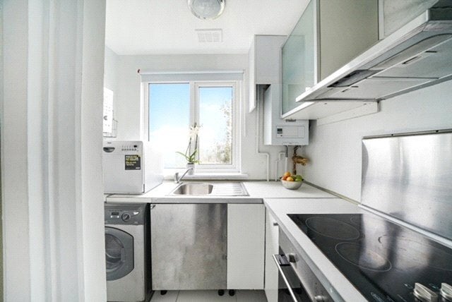 Flat Stanstead Road in Greater London