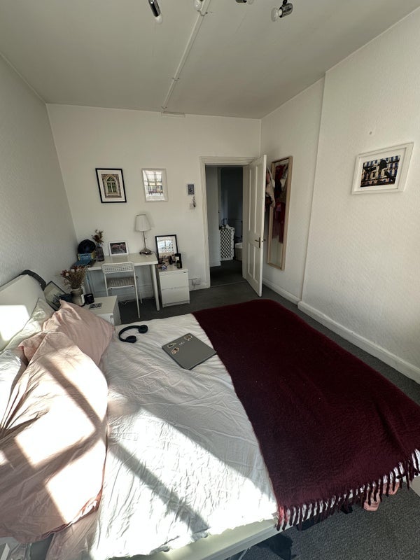 Room Kennington Lane in Greater London