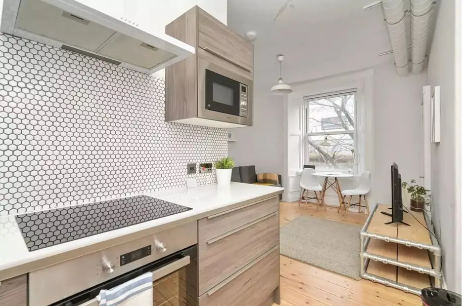 Flat Caledonian Crescent in City of Edinburgh