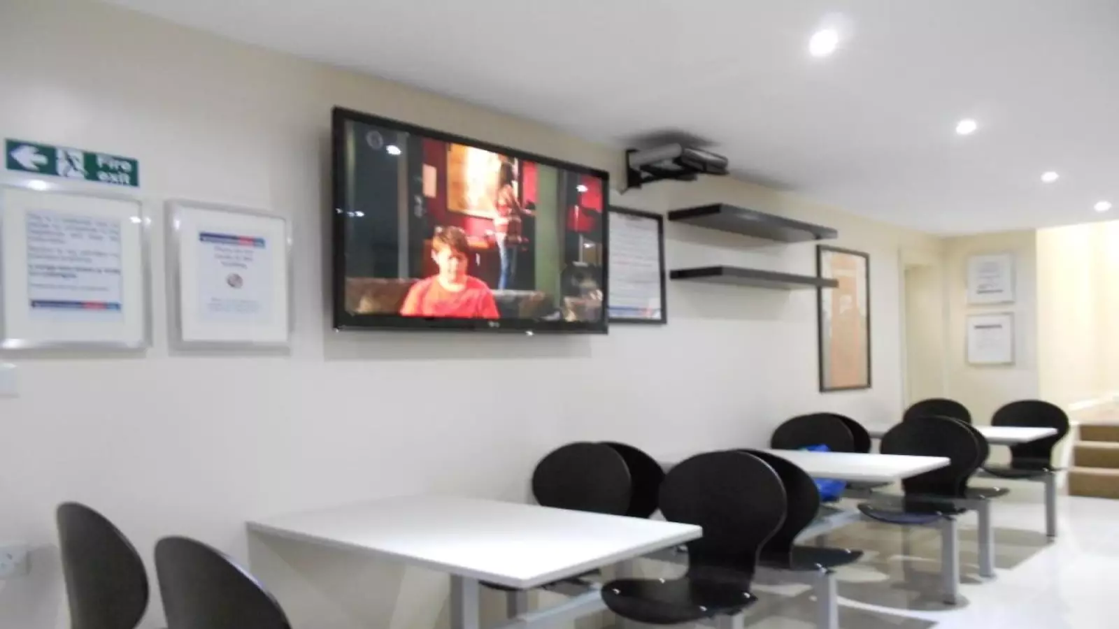 Room Chatsworth Road in Greater London