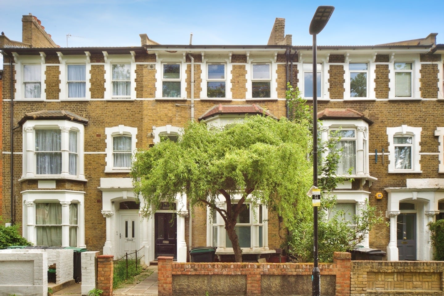 Flat Page Green Terrace in Greater London