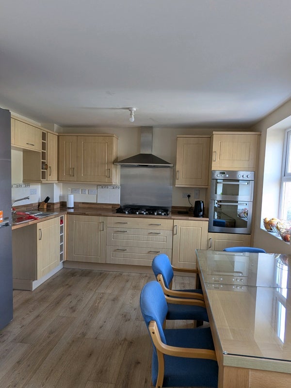 Room Wharton Crescent in Nottingham