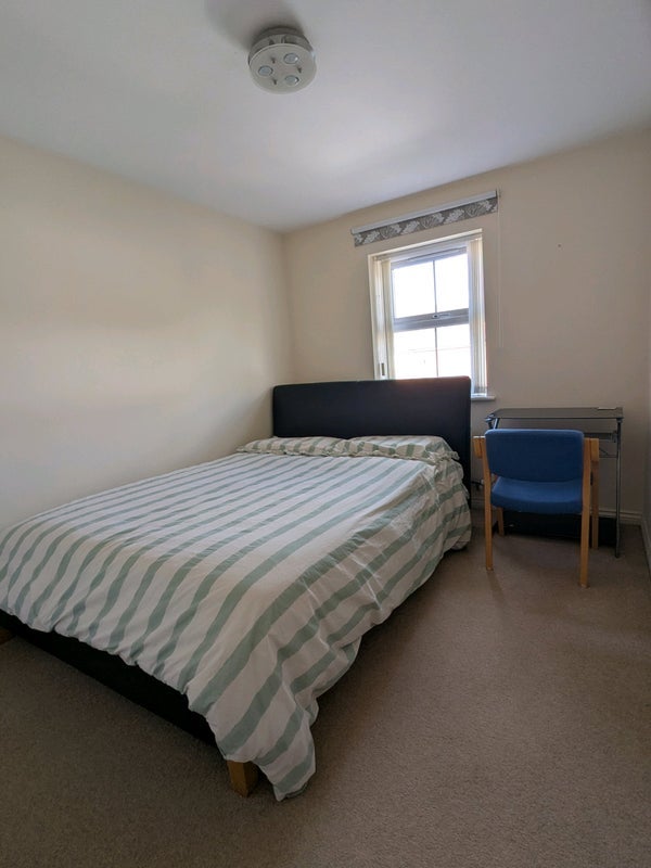 Room Wharton Crescent in Nottingham