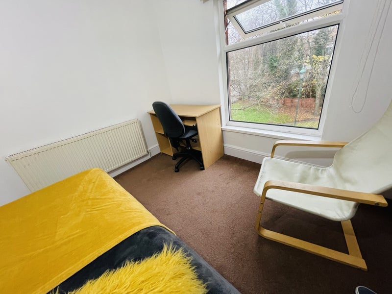 Room Elm Avenue in Nottingham