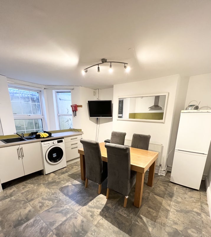 Room Westfield Terrace in Wakefield