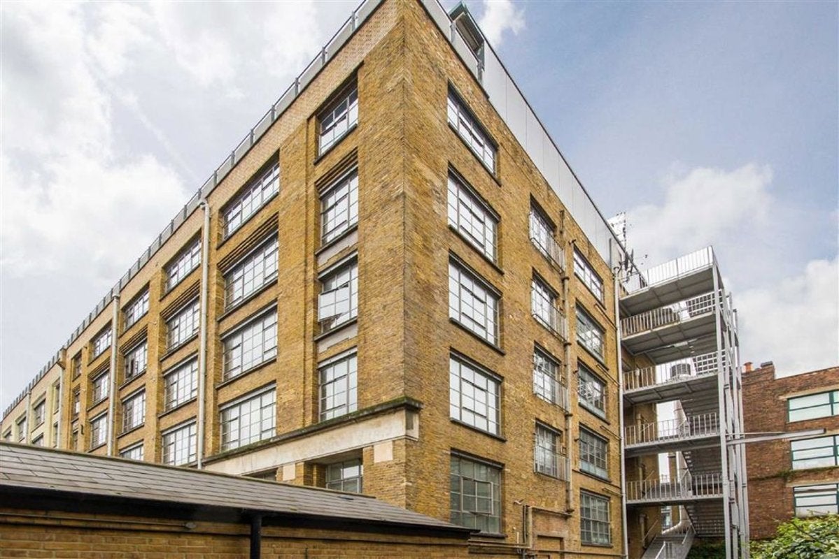 Flat Shepherdess Place in Greater London