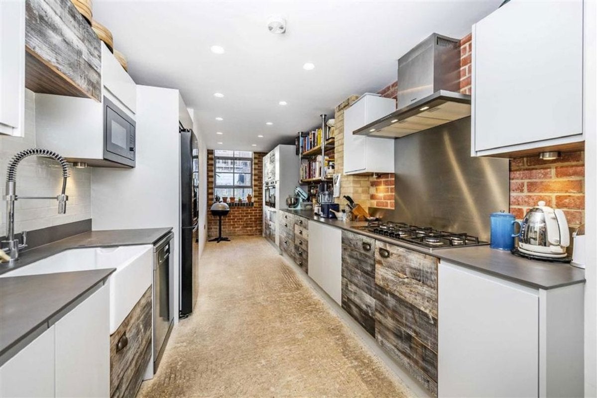 Flat Shepherdess Place in Greater London