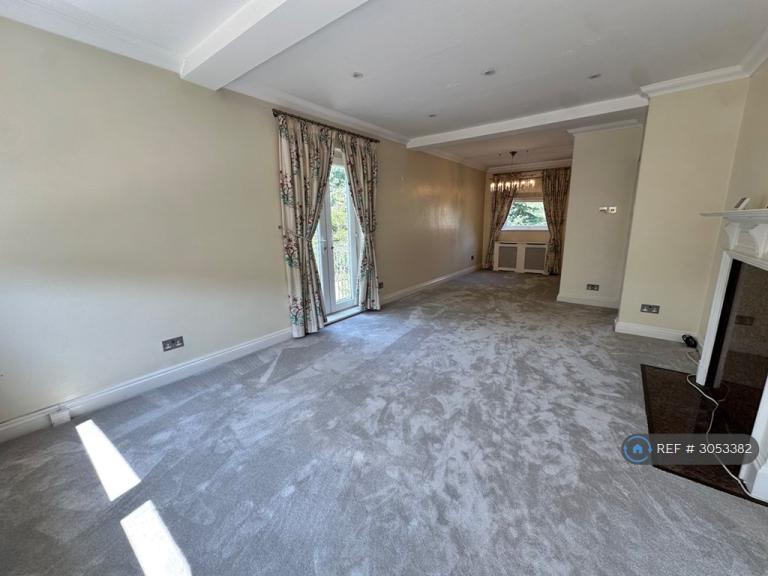House Hatcliffe Close in Greater London