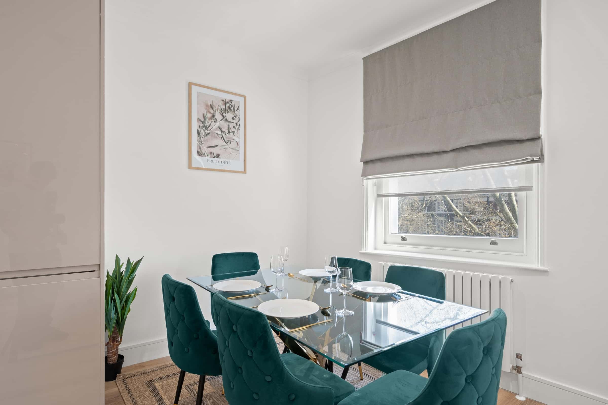 Flat Sussex Gardens in City of Westminster