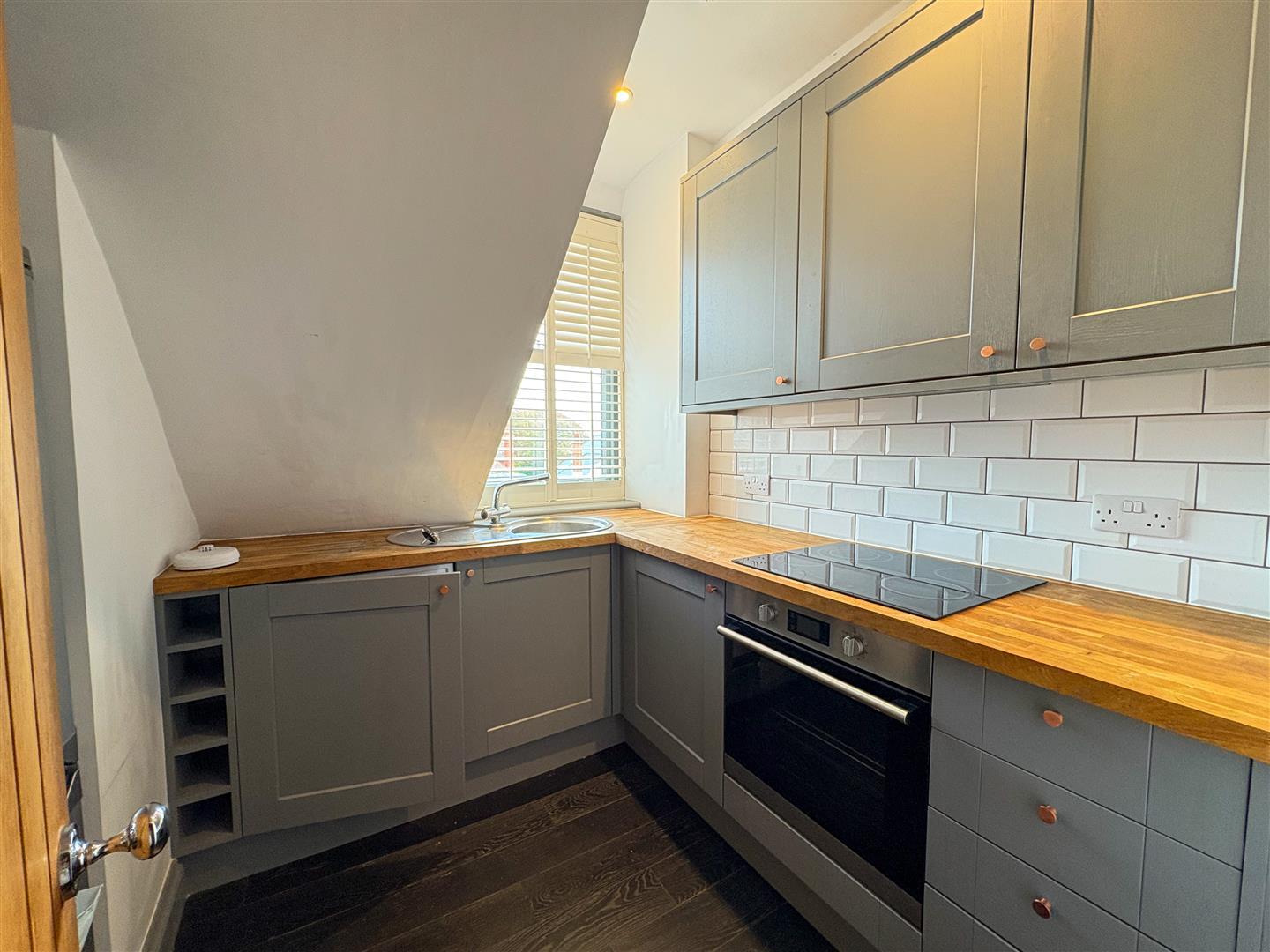 Flat Albany Road in St Leonards