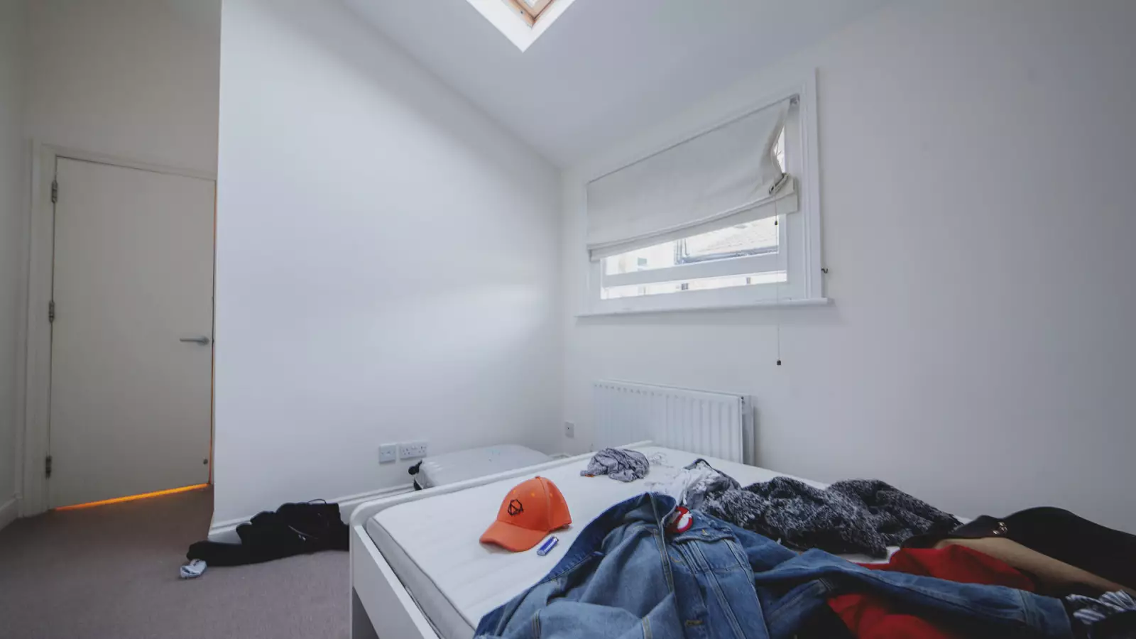 Flat Rosaville Road in Greater London