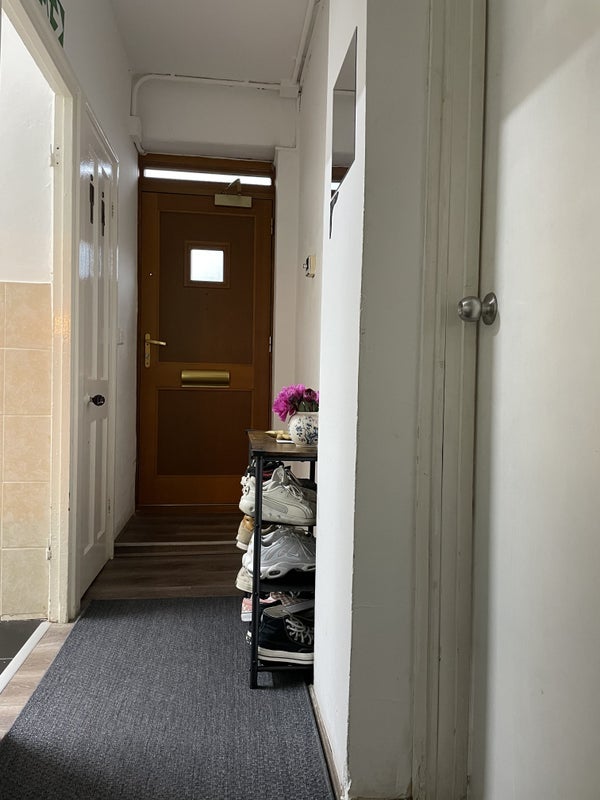 Room Canter Way in Greater London