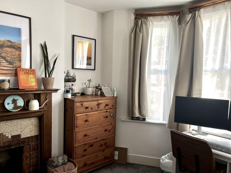 Room De Laune Street in Greater London