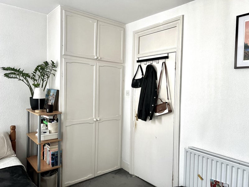 Room De Laune Street in Greater London