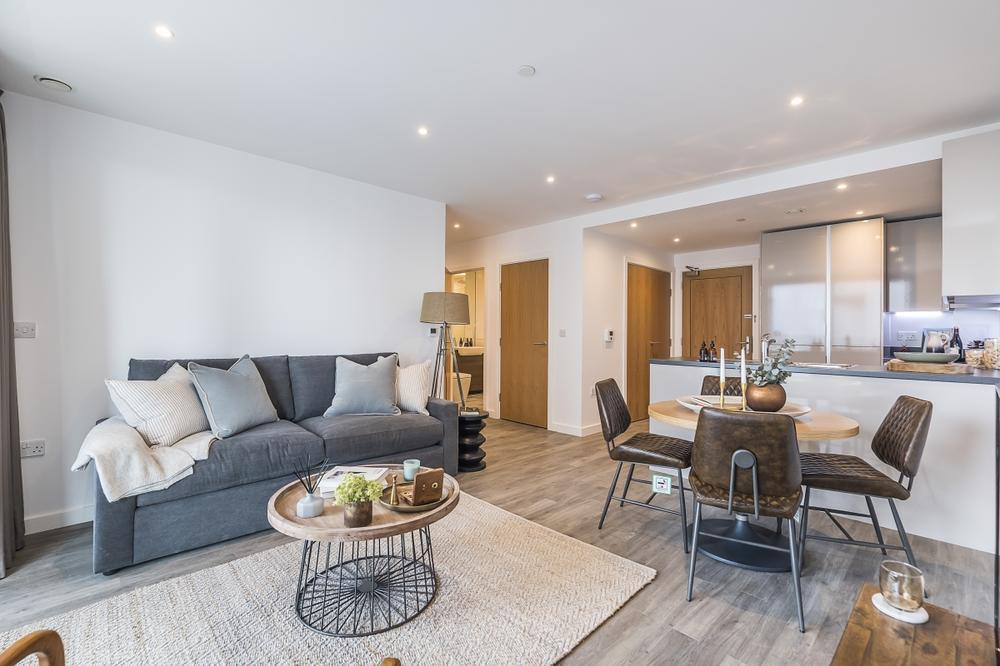 Flat Broadfield Lane in Greater London
