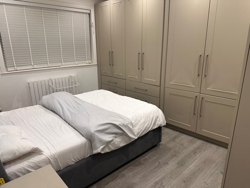Room Detling Road in Greater London