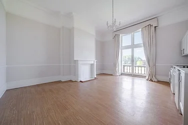 Flat Prince Imperial Road in Greater London