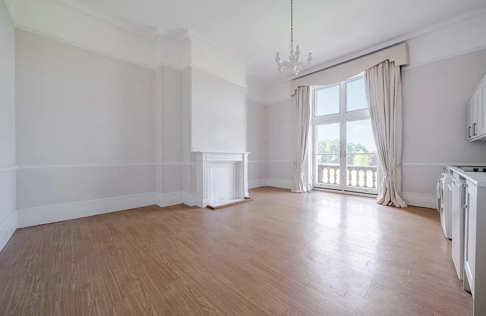 Flat Prince Imperial Road in Greater London