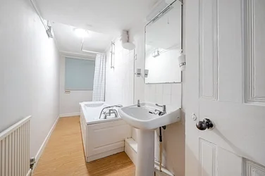 Flat Prince Imperial Road in Greater London
