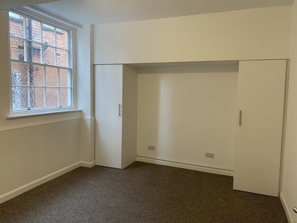 Flat Market Place in Nottingham