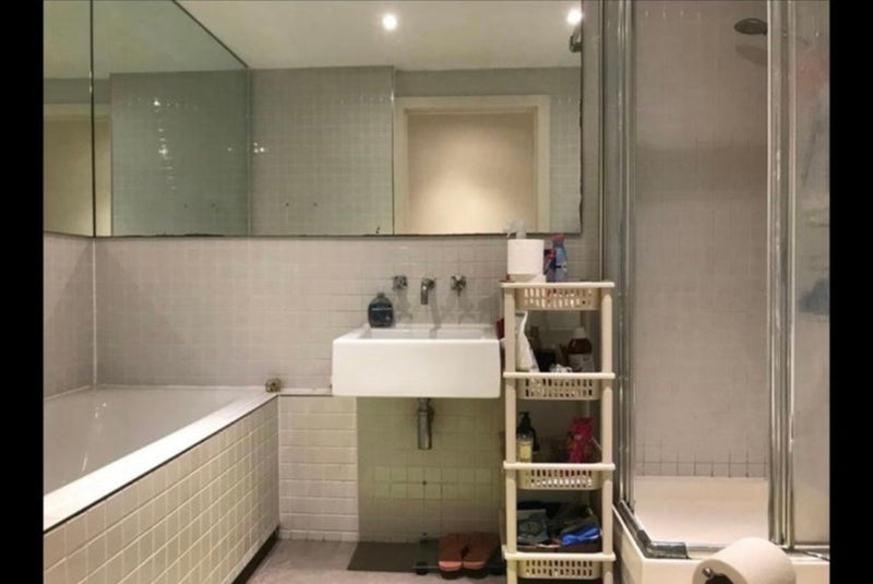 Flat Burford Road in Greater London