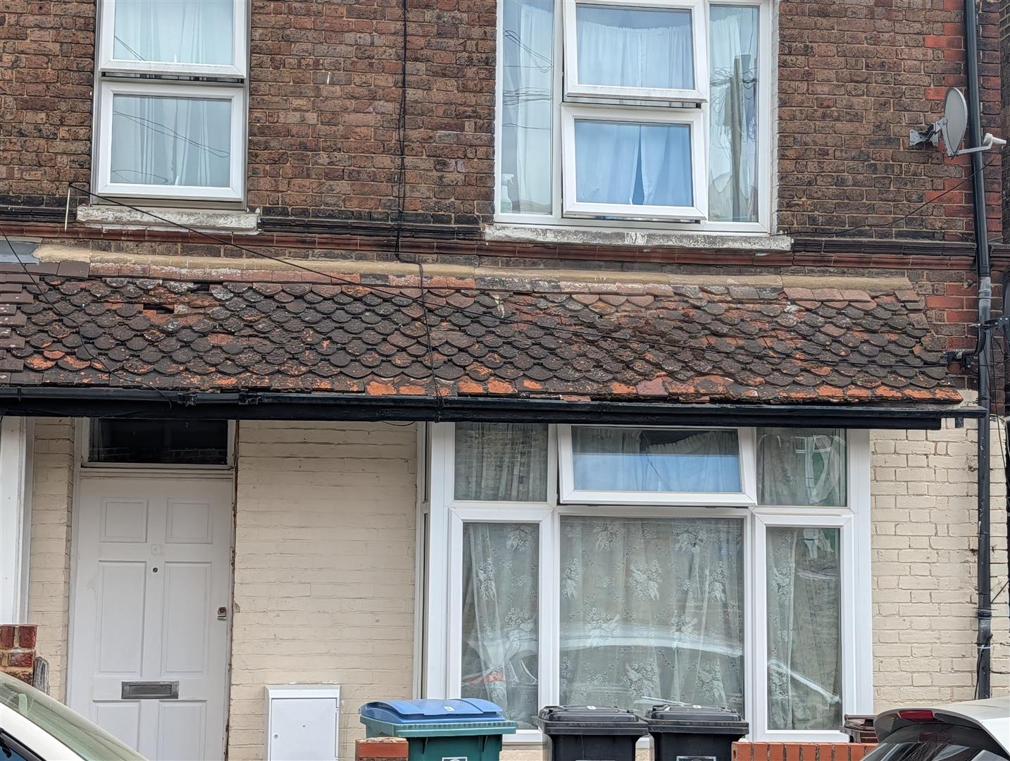 Room Stanley Road in Watford