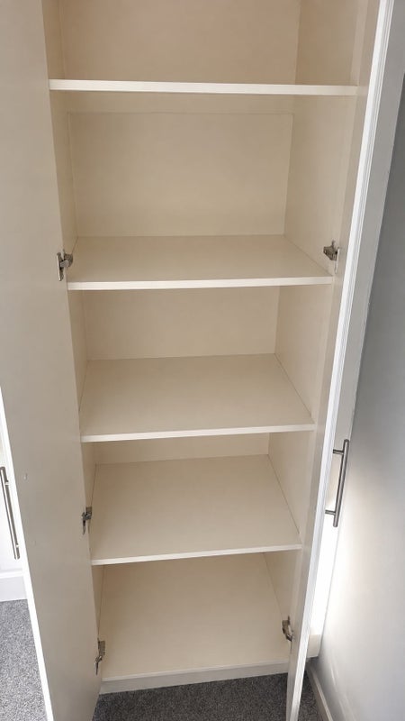 Room Boundary Road in Greater London