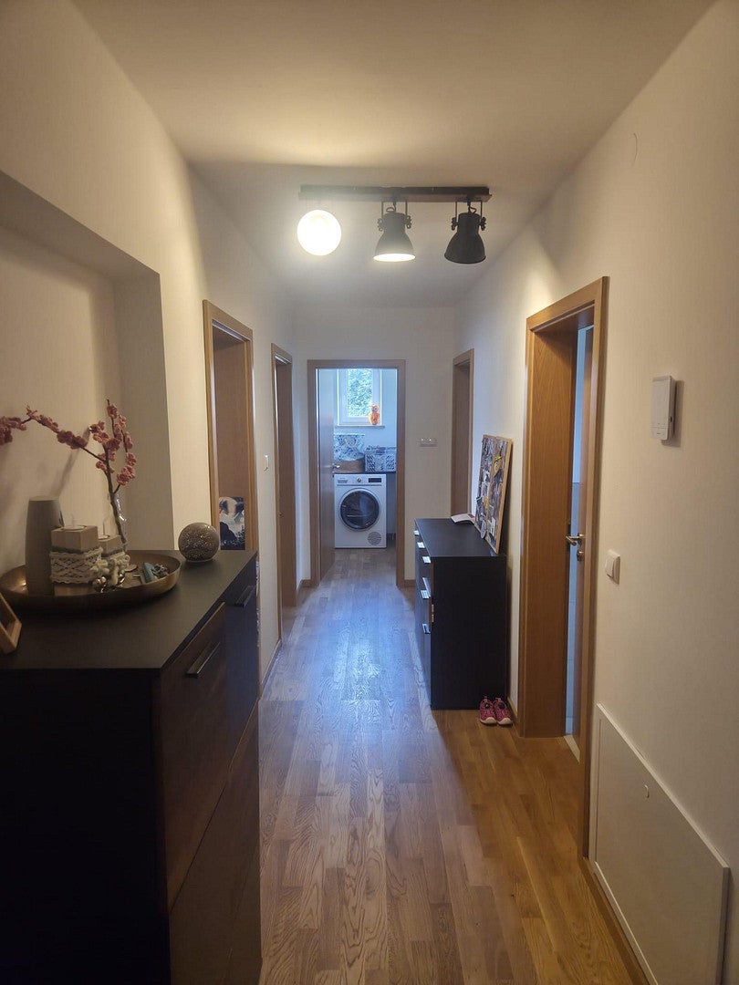 Wohnung Haidlfinger Straße in Wallersdorf
