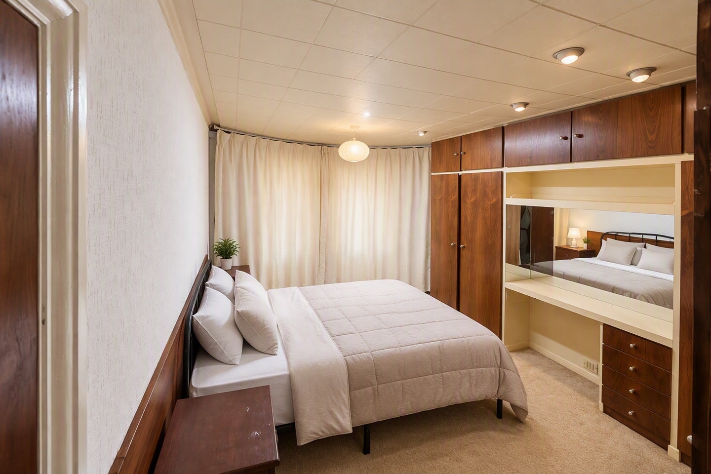 Room Grenoble Gardens in Greater London