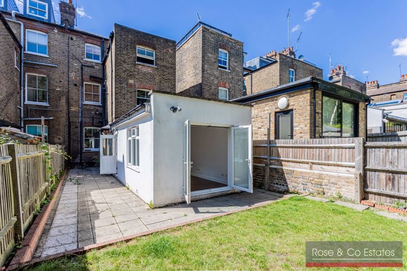 Flat Goldhurst Terrace in Greater London