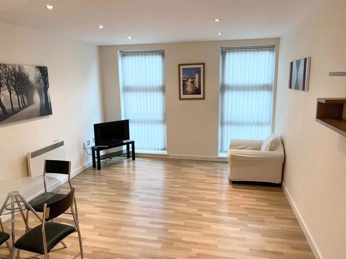 Flat Mowbray Street in Sheffield
