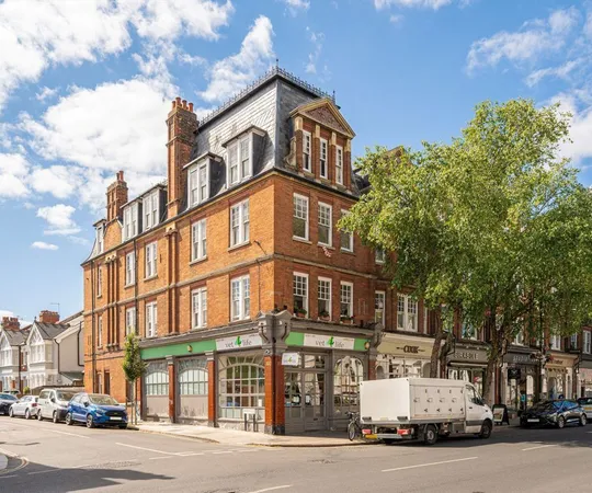 Flat High Street in Greater London