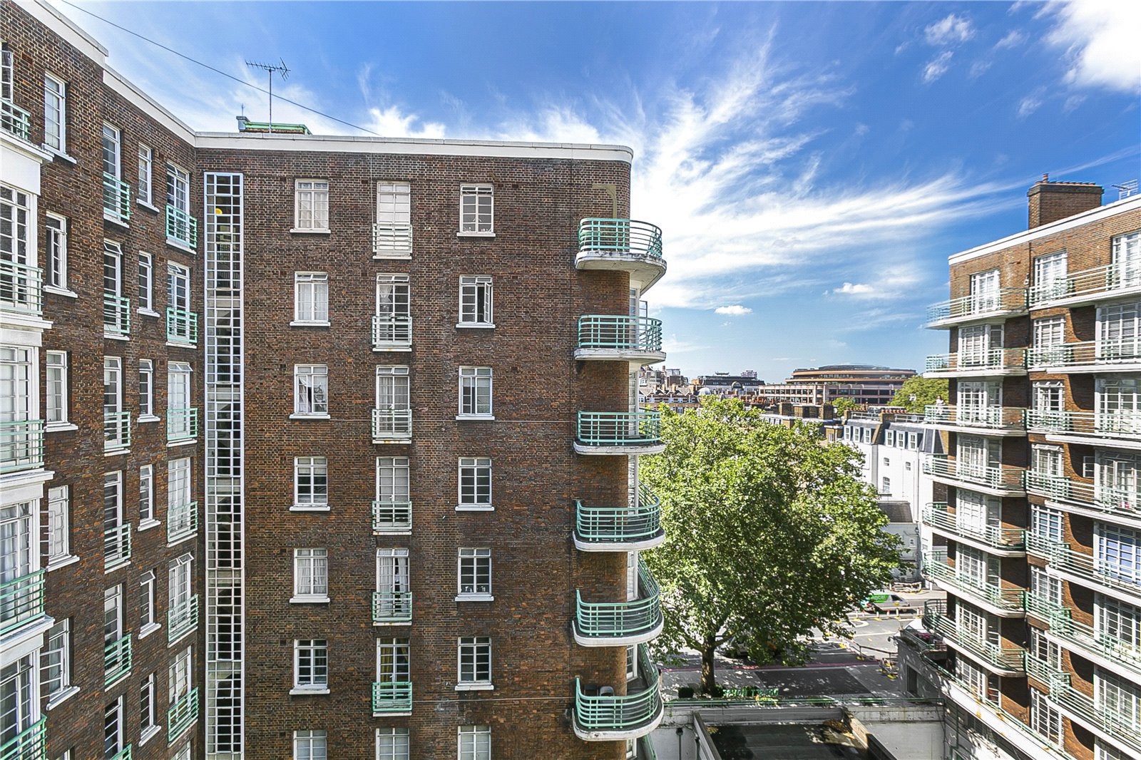 Flat Bickenhall Street in City of Westminster
