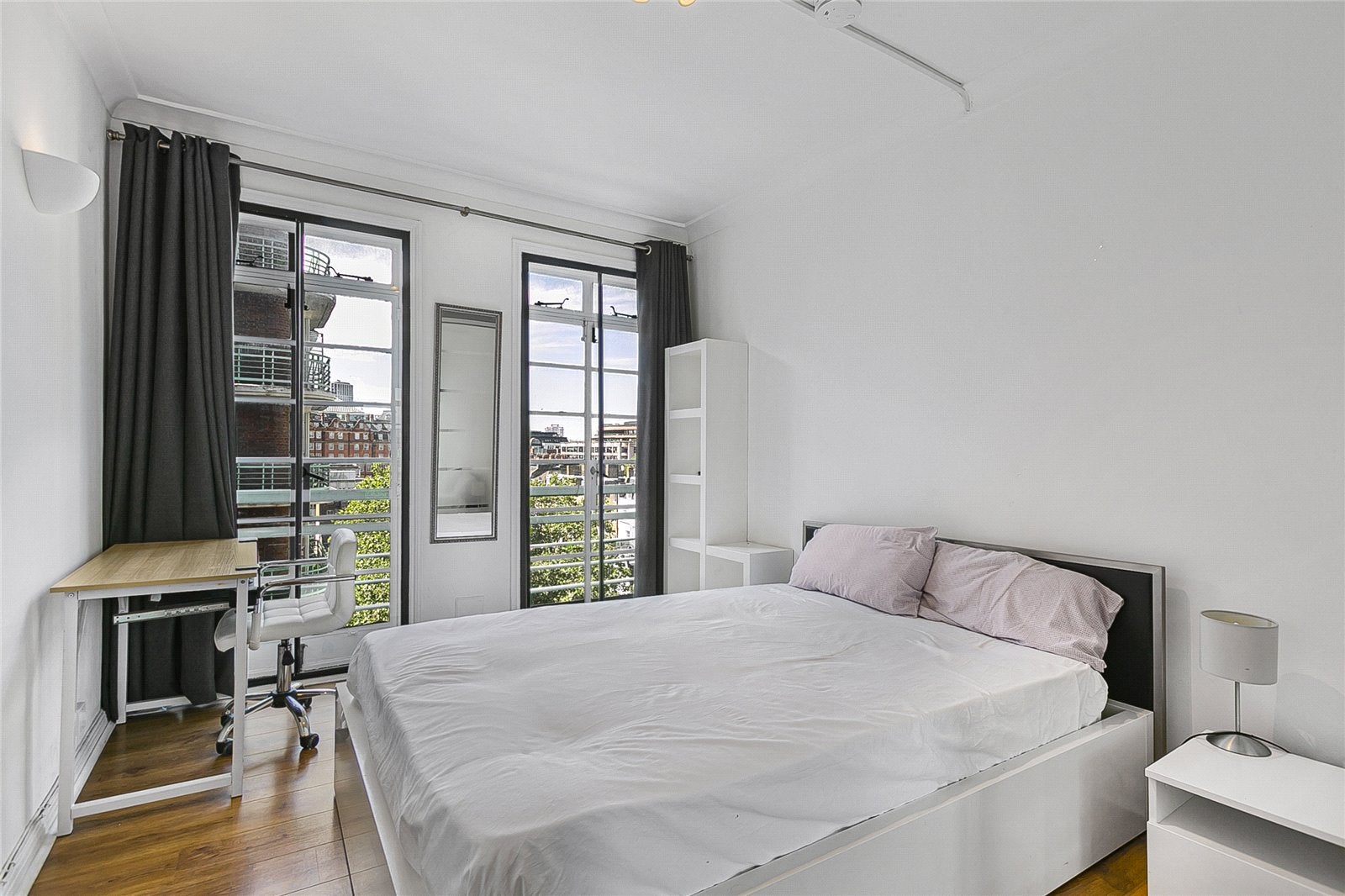 Flat Bickenhall Street in City of Westminster
