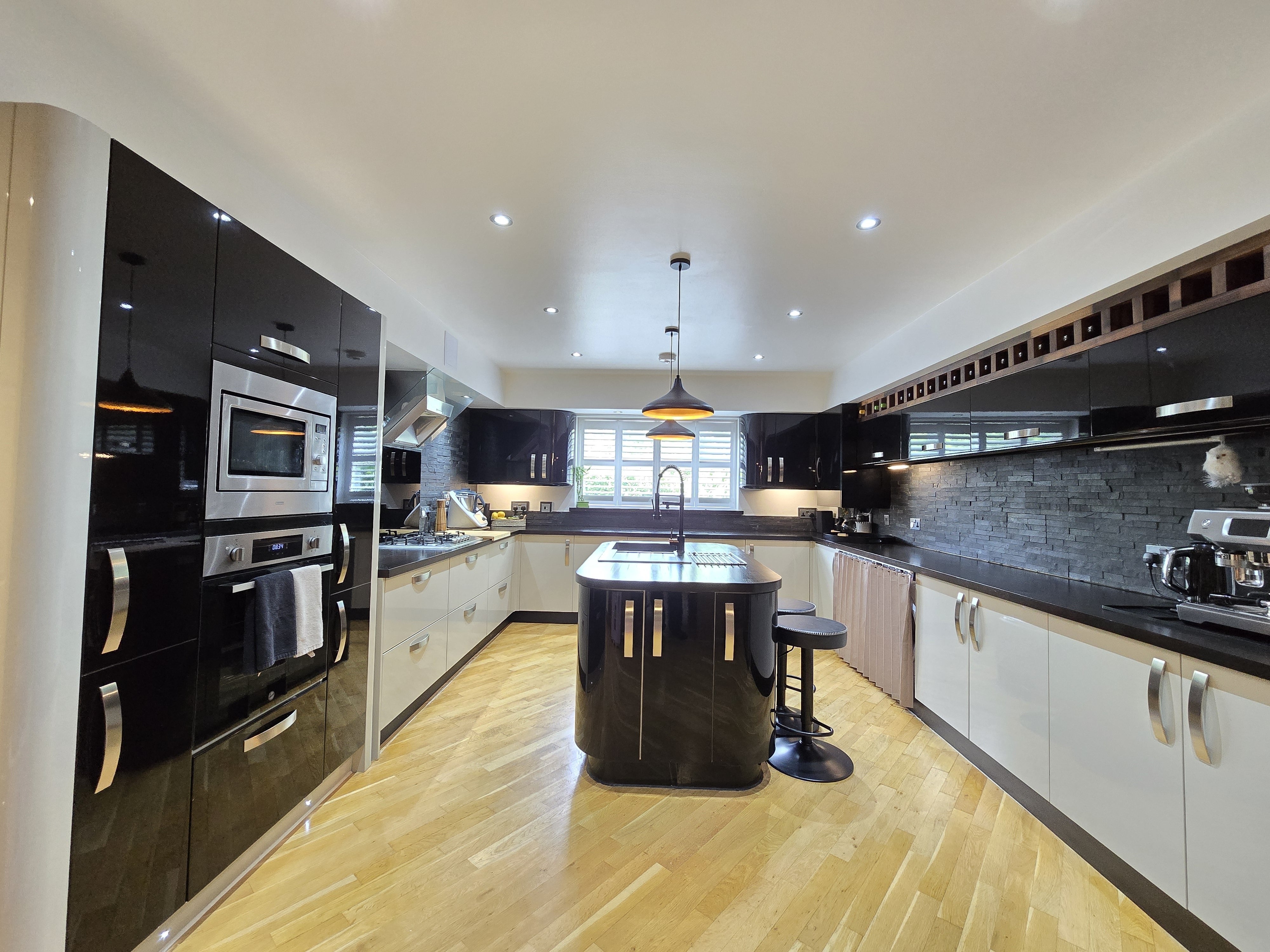 Flat Pickard Close in Greater London