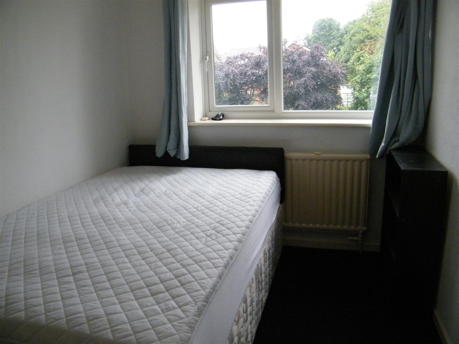 Flat Willowtree Avenue in Durham
